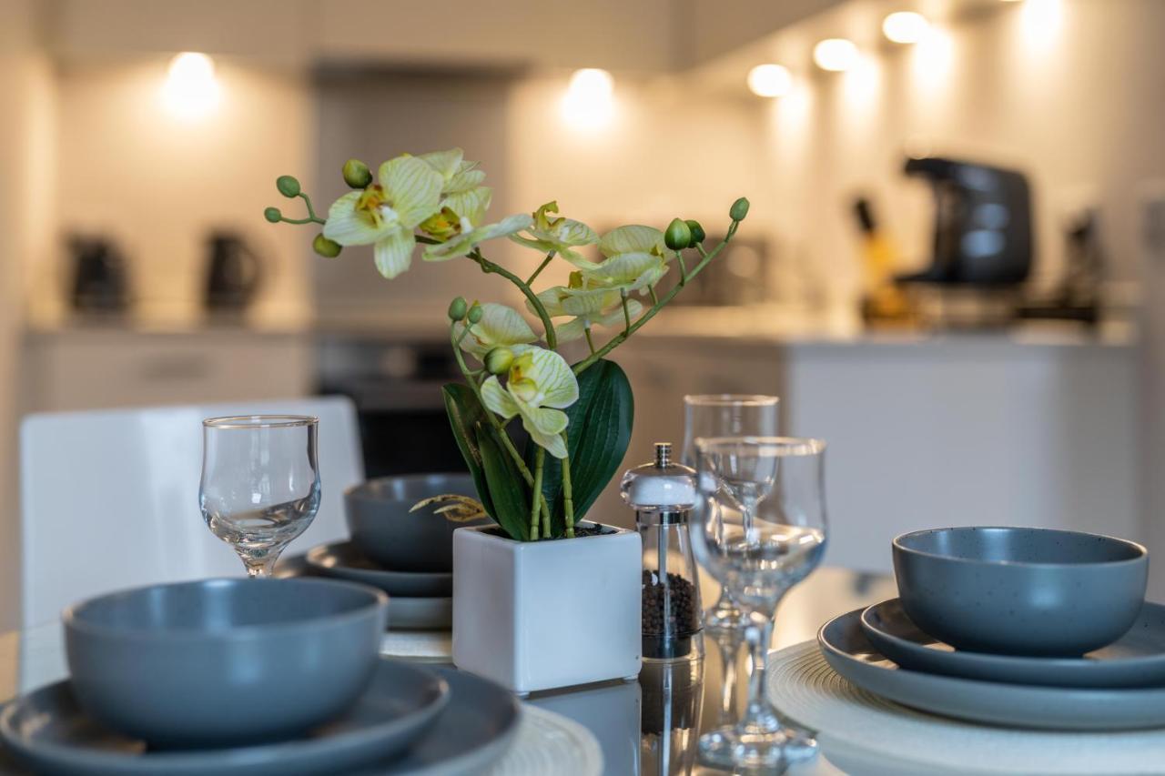 Windsor Luxury Studio Apartment Exterior foto